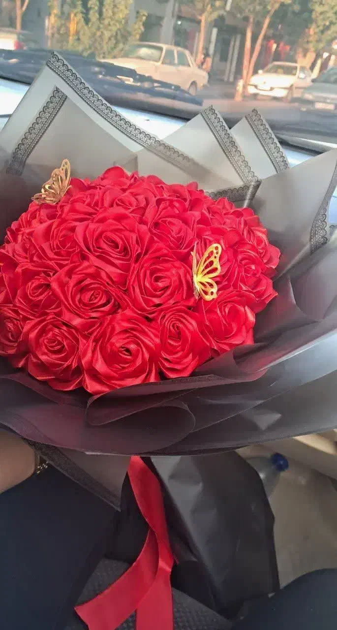 باکس گل (باکس ،دسته گل و شاخه گل های روبانی)|گل مصنوعی|شیراز, بریجستون|دیوار