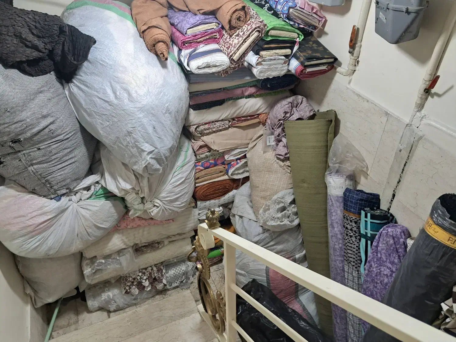 فروش انواع پارچه عمده|عمده‌فروشی|ری, دیلمان|دیوار