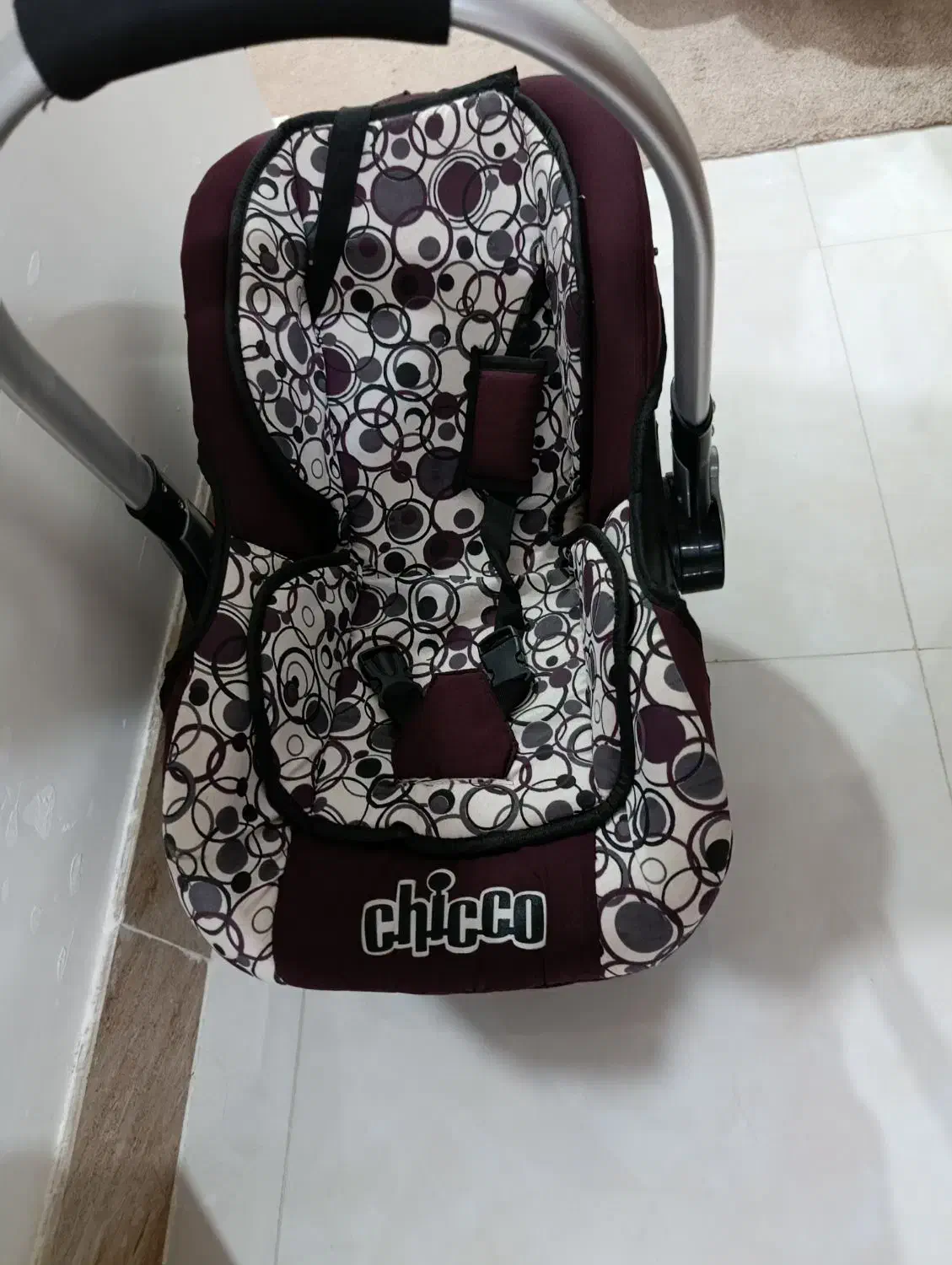 کریر|کالسکه و لوازم جانبی|الیگودرز, |دیوار