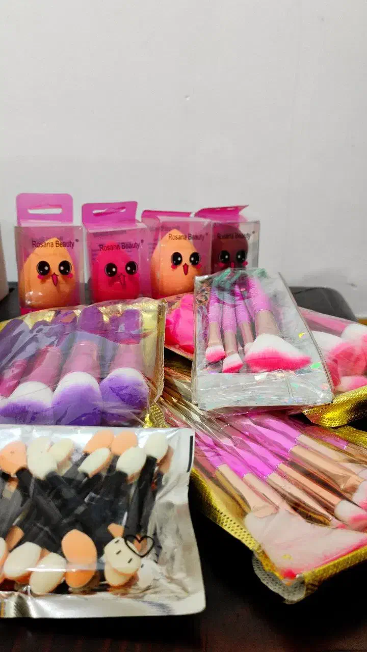 فروش محصولات آرایشی ب قیمت عمده|آرایشی، بهداشتی، درمانی|کیاشهر, |دیوار