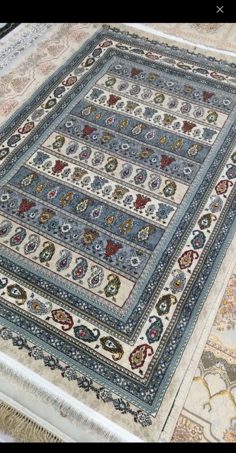 فرش ۴متری|فرش|خرم‌آباد, |دیوار