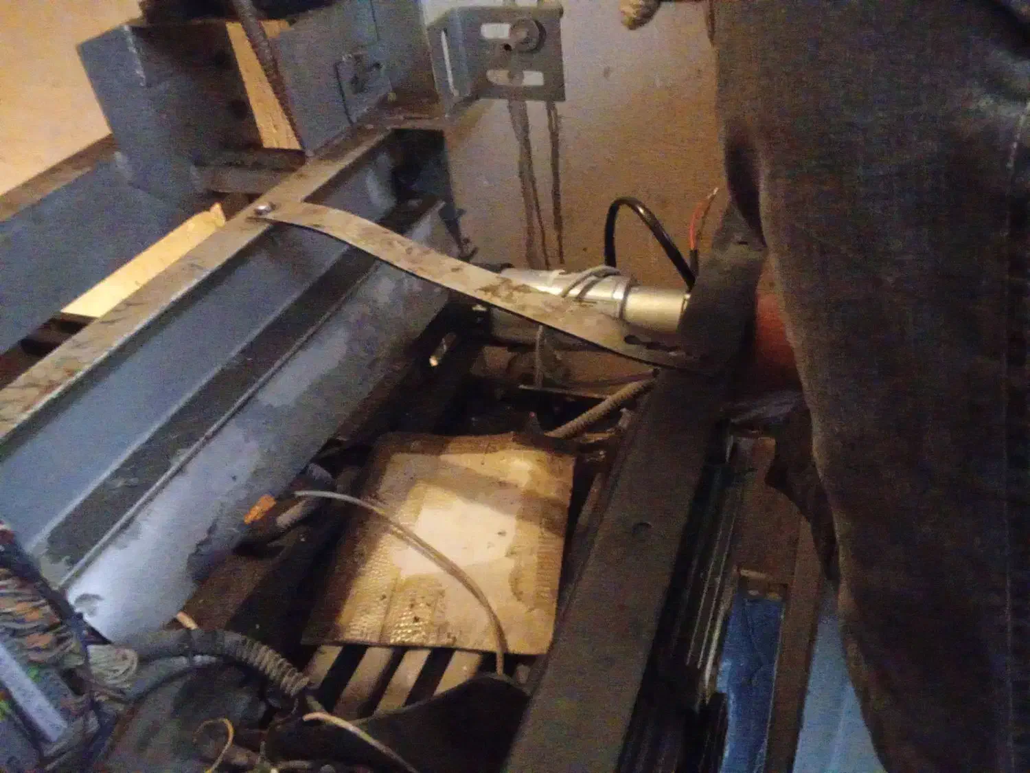 سرویس و نگهداری آسانسور در تهران دارای مجوز رسمی|خدمات پیشه و مهارت|تهران, فرودگاه مهرآباد|دیوار