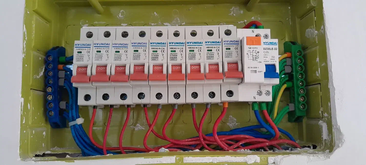 خدمات برقکاری وتعمیرات و....|خدمات پیشه و مهارت|بجنورد, |دیوار