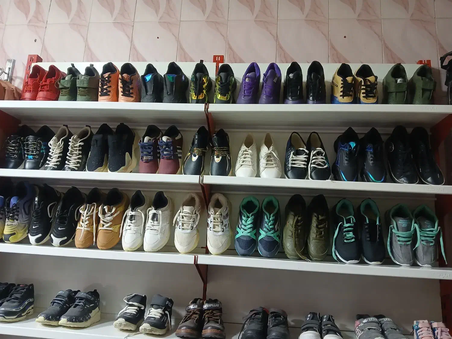 کفش|کیف، کفش، کمربند|سنندج, |دیوار