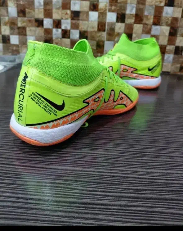 کتونی فوتبالی|کیف، کفش، کمربند|ملارد, |دیوار