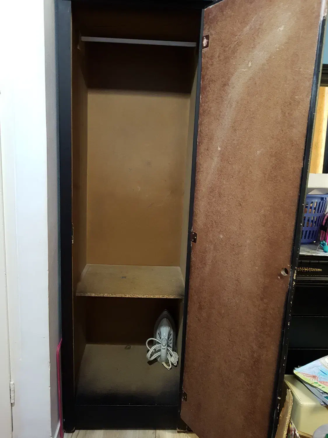 کمدلباس|جاکفشی، کمد، دراور|هشتگرد, هشتگرد قدیم|دیوار