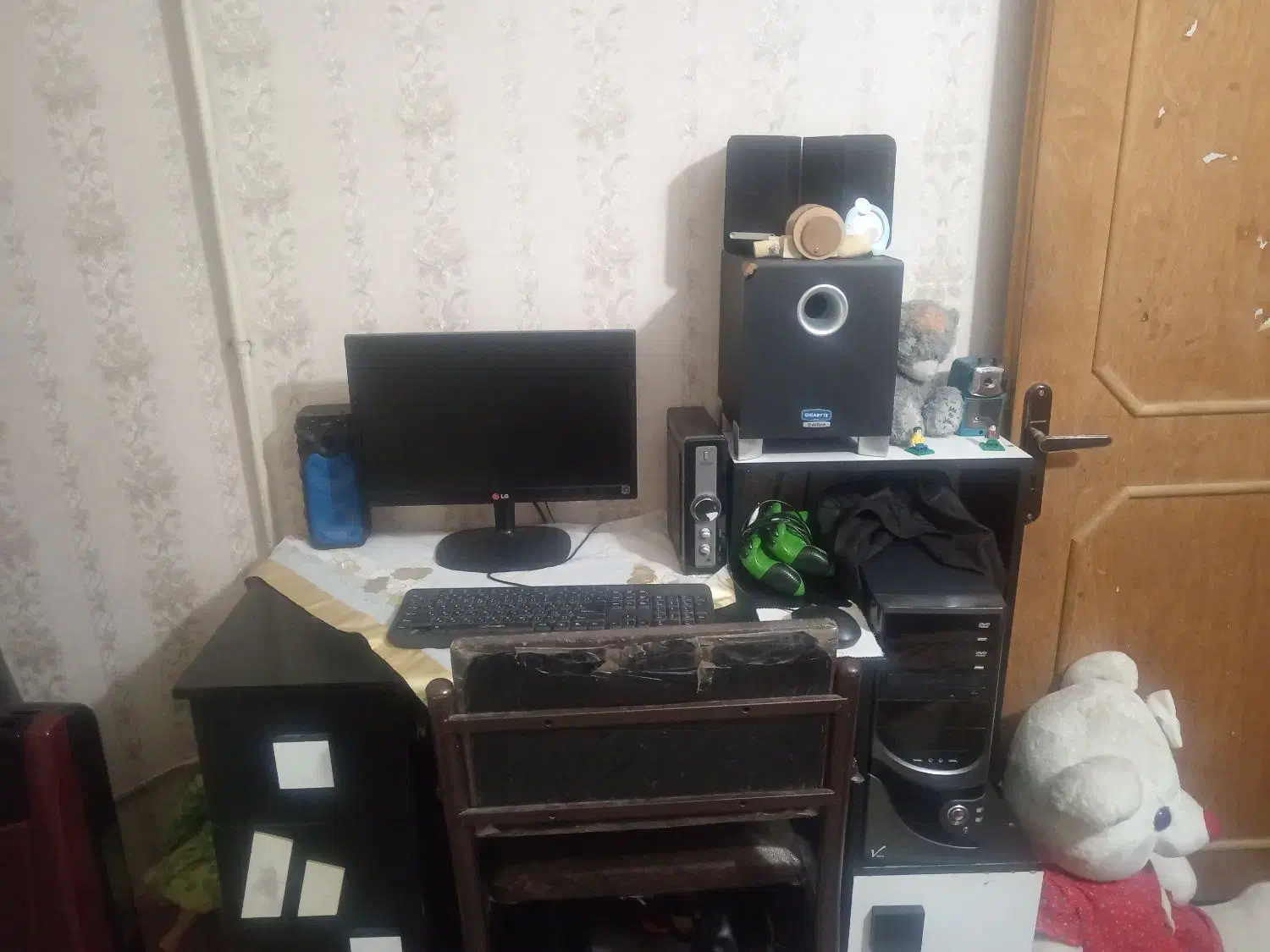 کامپیوتر|رایانه رومیزی|نیشابور, فردوسی جنوبی|دیوار