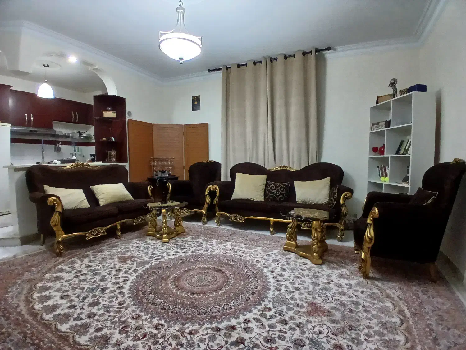 مبل سلطنتی و راحتی|مبلمان خانگی و میز عسلی|تهران, نیکنام|دیوار