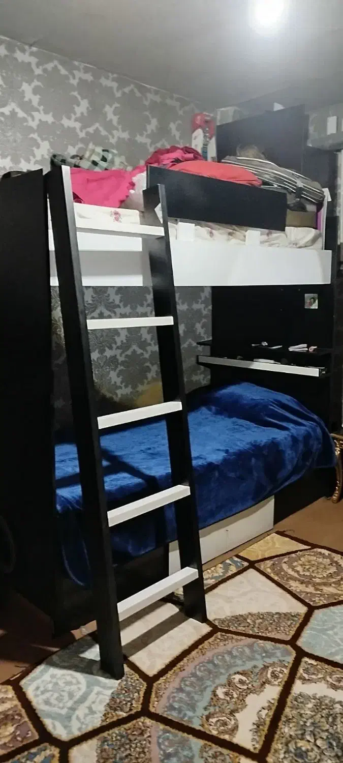 تخت دو طبقه سالم و بدون خط|تخت و سرویس خواب|الوند, |دیوار