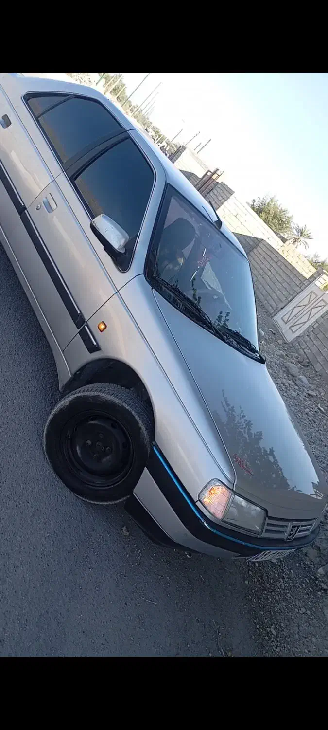 پژو۴۰۵ رنگ نقره ای|خودرو سواری و وانت|تخت, |دیوار