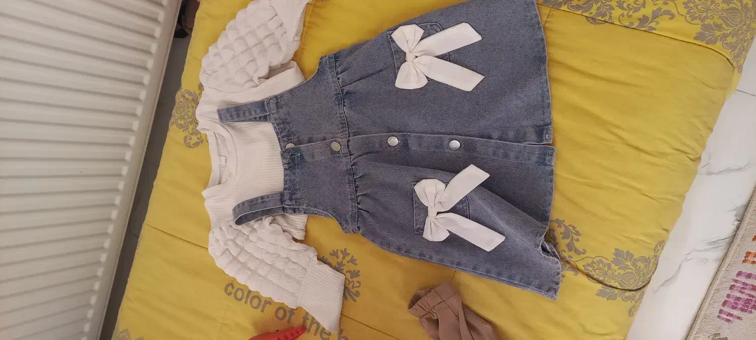 ی سری لباس در حد نو برای سن ۴ تا ۵ سال بفروش میرسد|لباس|شاهرود, |دیوار