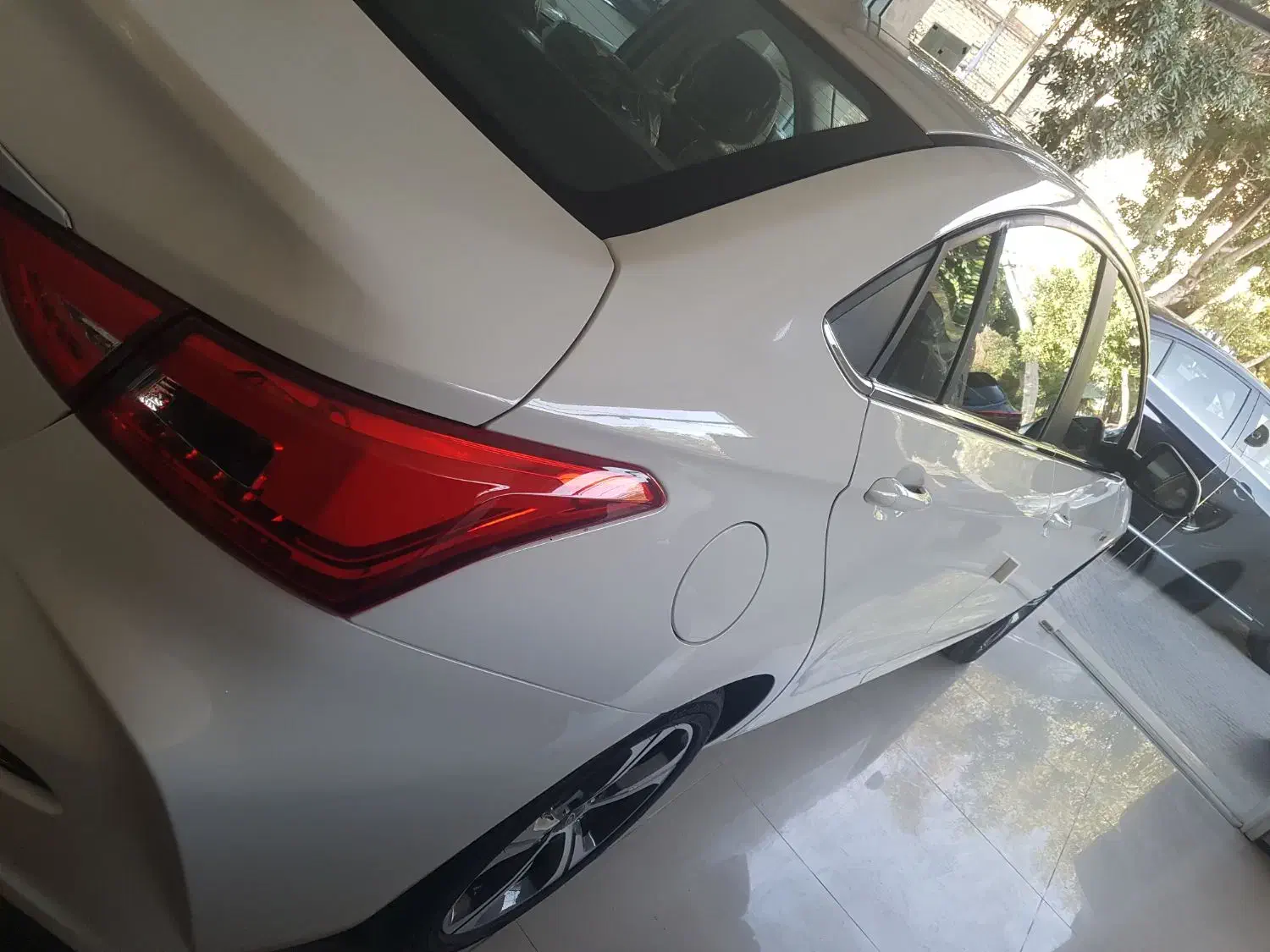 آریزو5fl مدل ۴۰۴ مشکی ۱۰تاکار سایر رنگ و مدل موجود|خودرو سواری و وانت|اصفهان, شیخ اشراق|دیوار