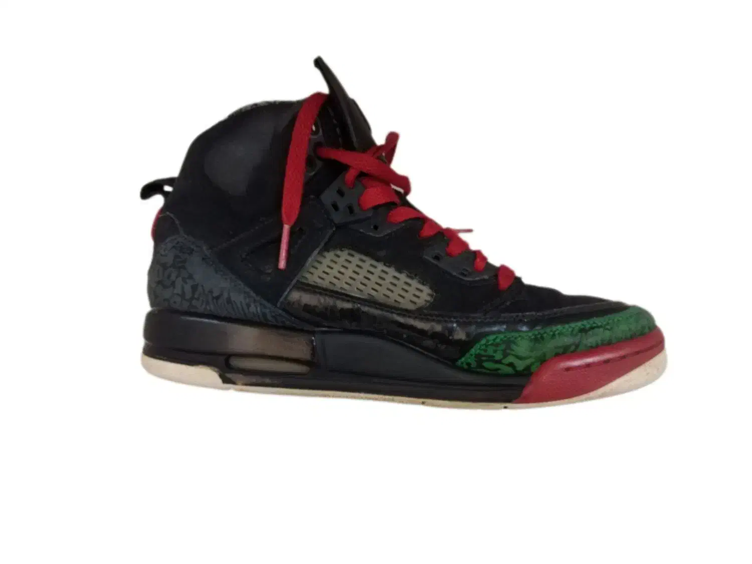 کتونی جردن در حد نو کاملا سالم|کیف، کفش، کمربند|صفادشت, |دیوار