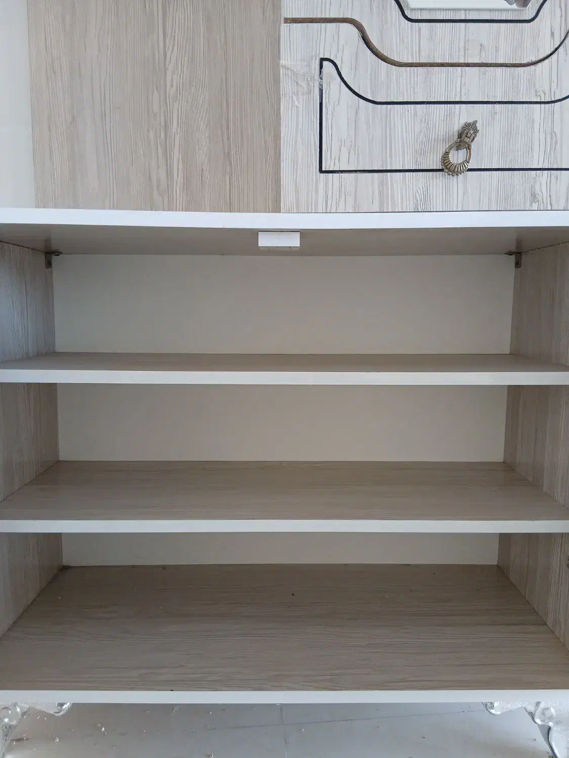 جاکفشی. جالباسی|جاکفشی، کمد، دراور|قائن, |دیوار