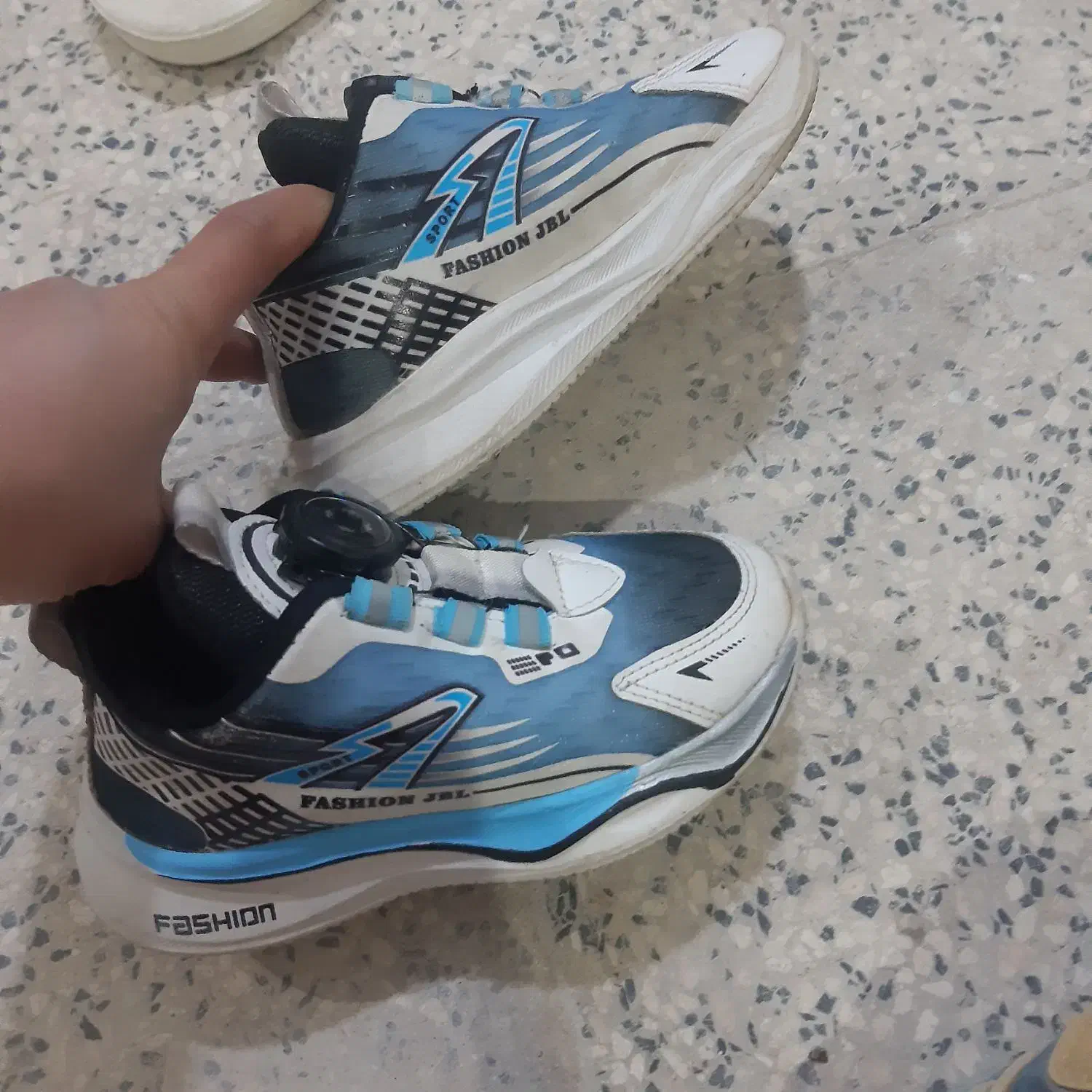 کفش بچگانه سایز ۲۷|کفش و لباس بچه|صباشهر, |دیوار