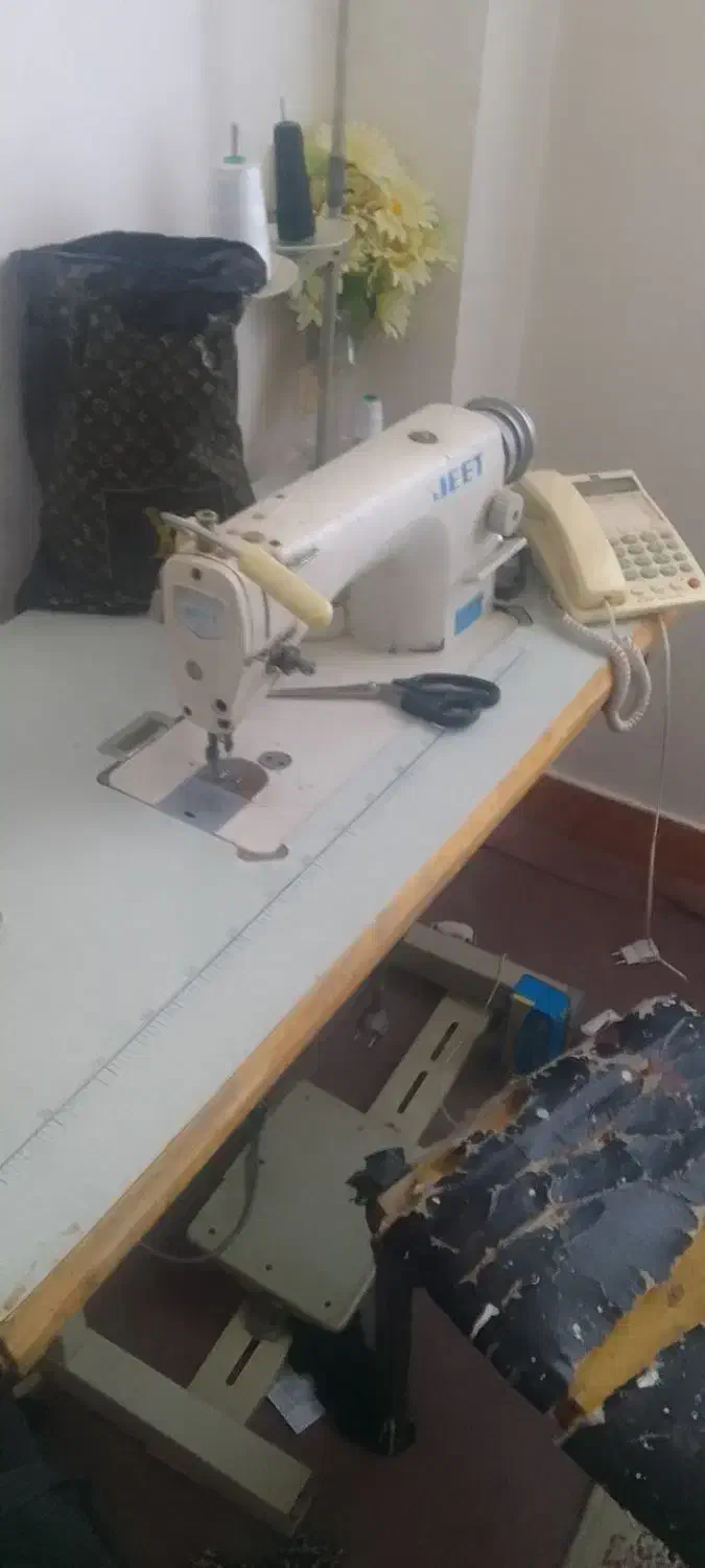 چرخ خیاطی صنعتی|چرخ خیاطی و ریسندگی|اسفراین, |دیوار