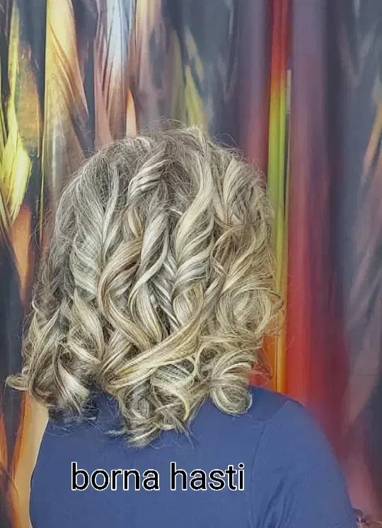 جهت تکمیل کادر سالن زیبایی|خدمات آرایشگری و زیبایی|شاهین‌شهر, شهرک گلدیس|دیوار