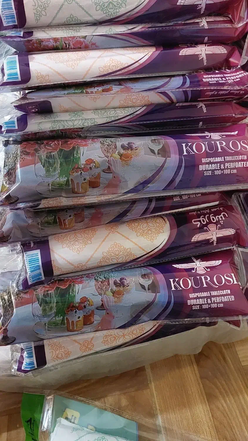 سفره یک بار مصرف، لاستیک زباله،دستمال کاغذی، فریزر|ظروف نگهدارنده، پلاستیکی، یک‌بارمصرف|صدرا-فارس, فاز ۲|دیوار