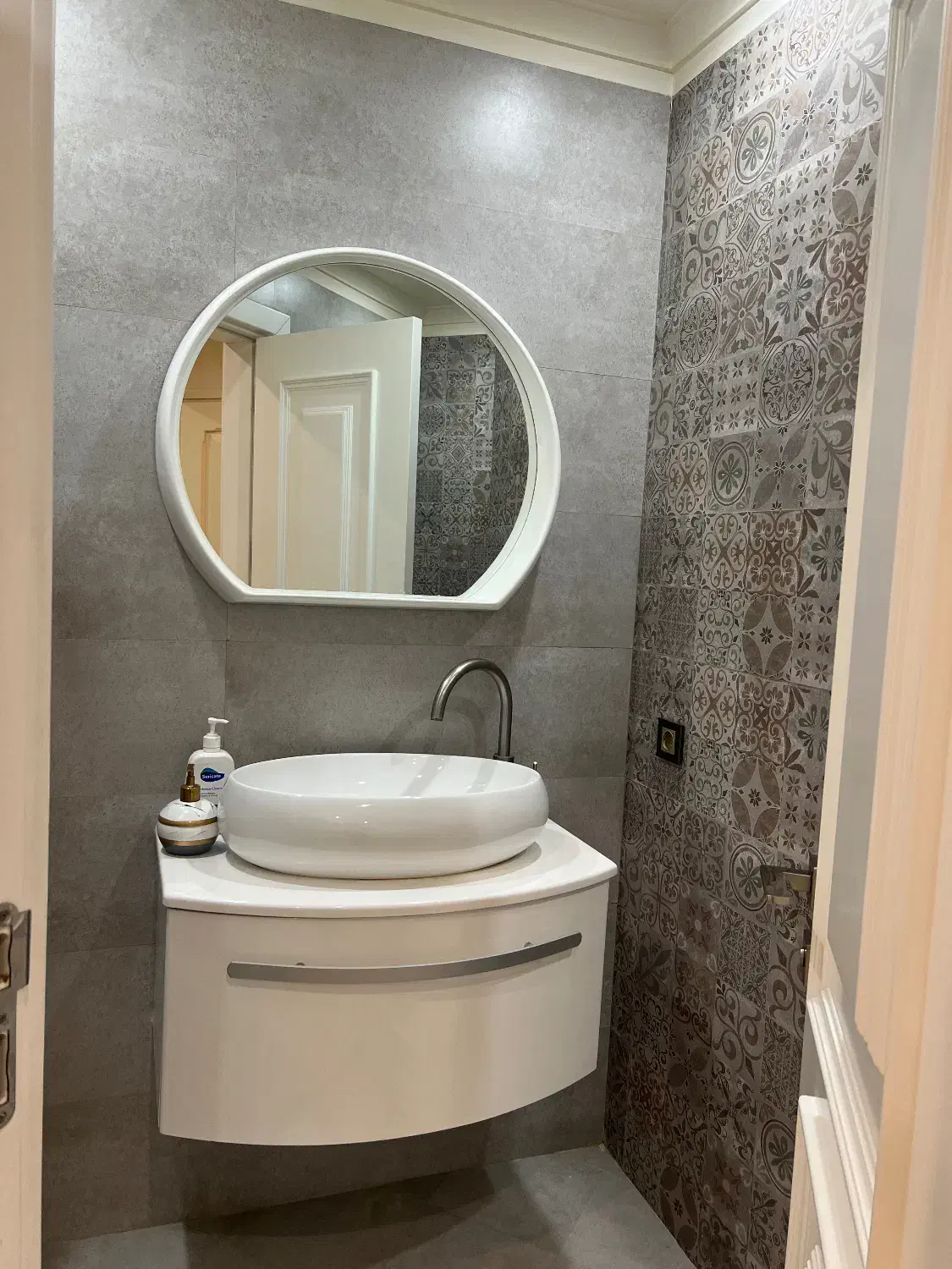 126متر زعفرانیه دو خواب مستر فول مشاعات