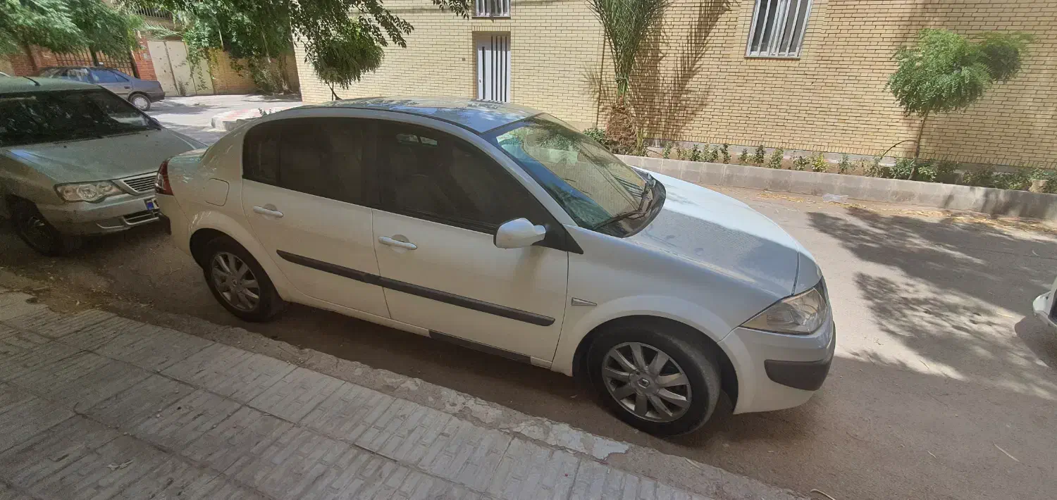 مگان ۲۰۰۰ اتومات مدل ۹۱|خودرو سواری و وانت|کرمان, |دیوار