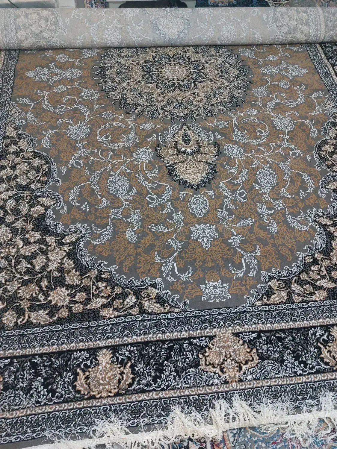 فرش ۹ متری نو آکبند طوسی طلایی مشکی شیک|فرش|رشت, معلولین|دیوار