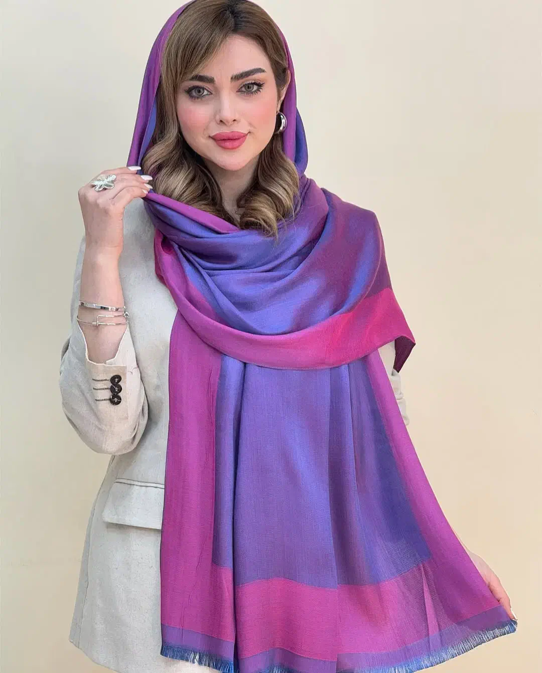 شال و روسری یاسمن پاساژ جلالی طبقه پایین|لباس|دزفول, |دیوار