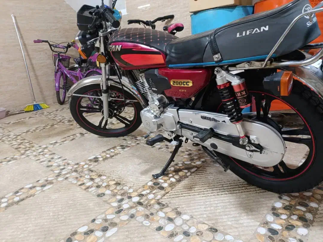 سلام آقا یکی موتور ۲۰۰ لیفان فروش ۸۰ میلیون تومان|موتورسیکلت|حمیدیا, |دیوار
