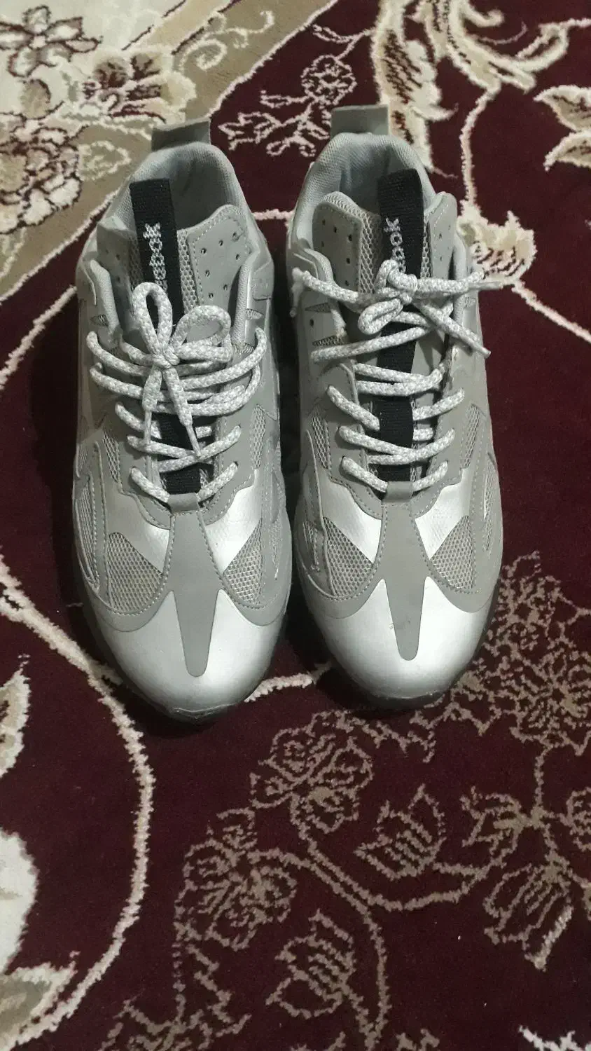 کتانی مردانه سایز ۴۰ /۴۱ کاملا سالم|کیف، کفش، کمربند|صفادشت, |دیوار