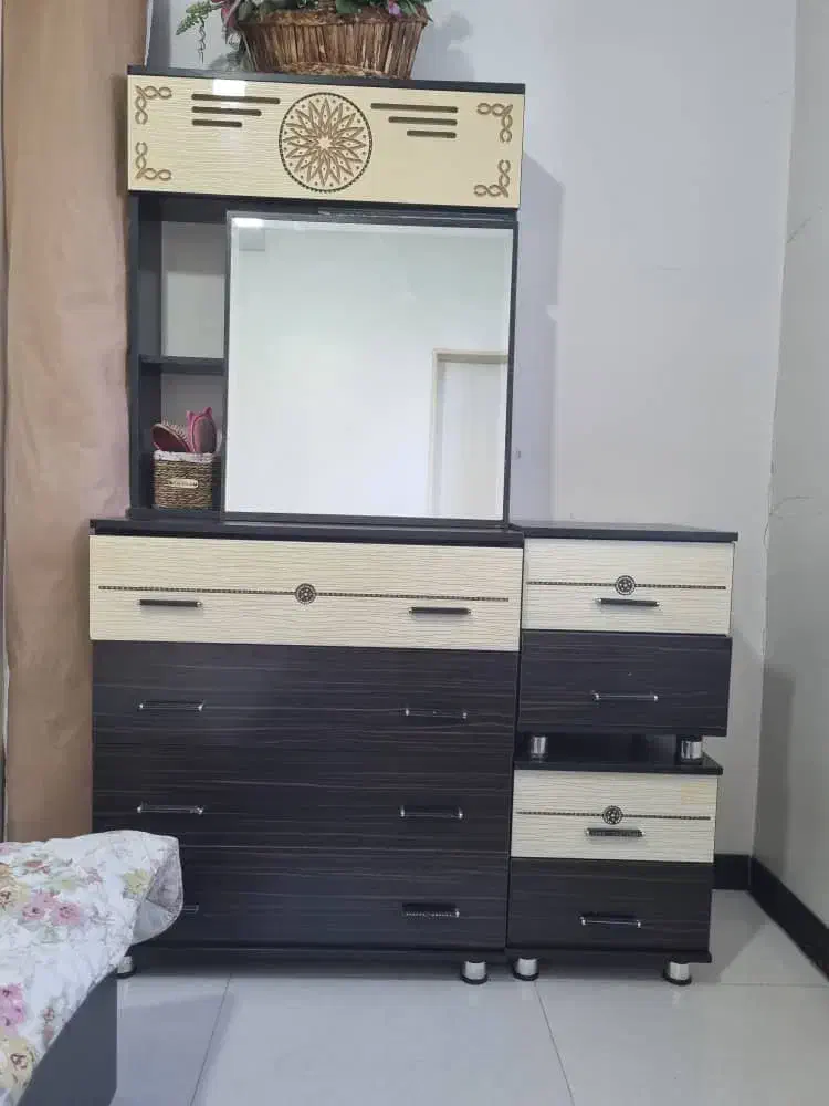 سرویس خواب|تخت و سرویس خواب|شهریار, کهنز|دیوار