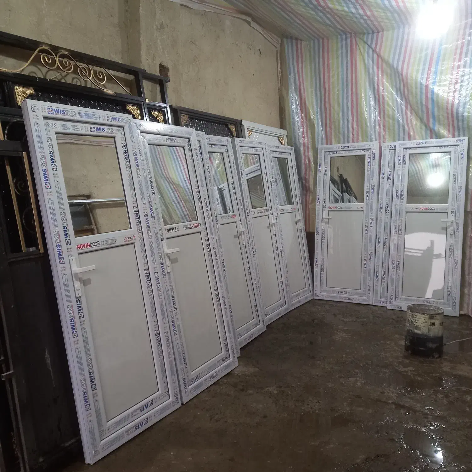 مخزن .فنس پایه فنس درب وپنجره ونربان فلزی|مصالح و تجهیزات ساختمان|کشکسرای, |دیوار