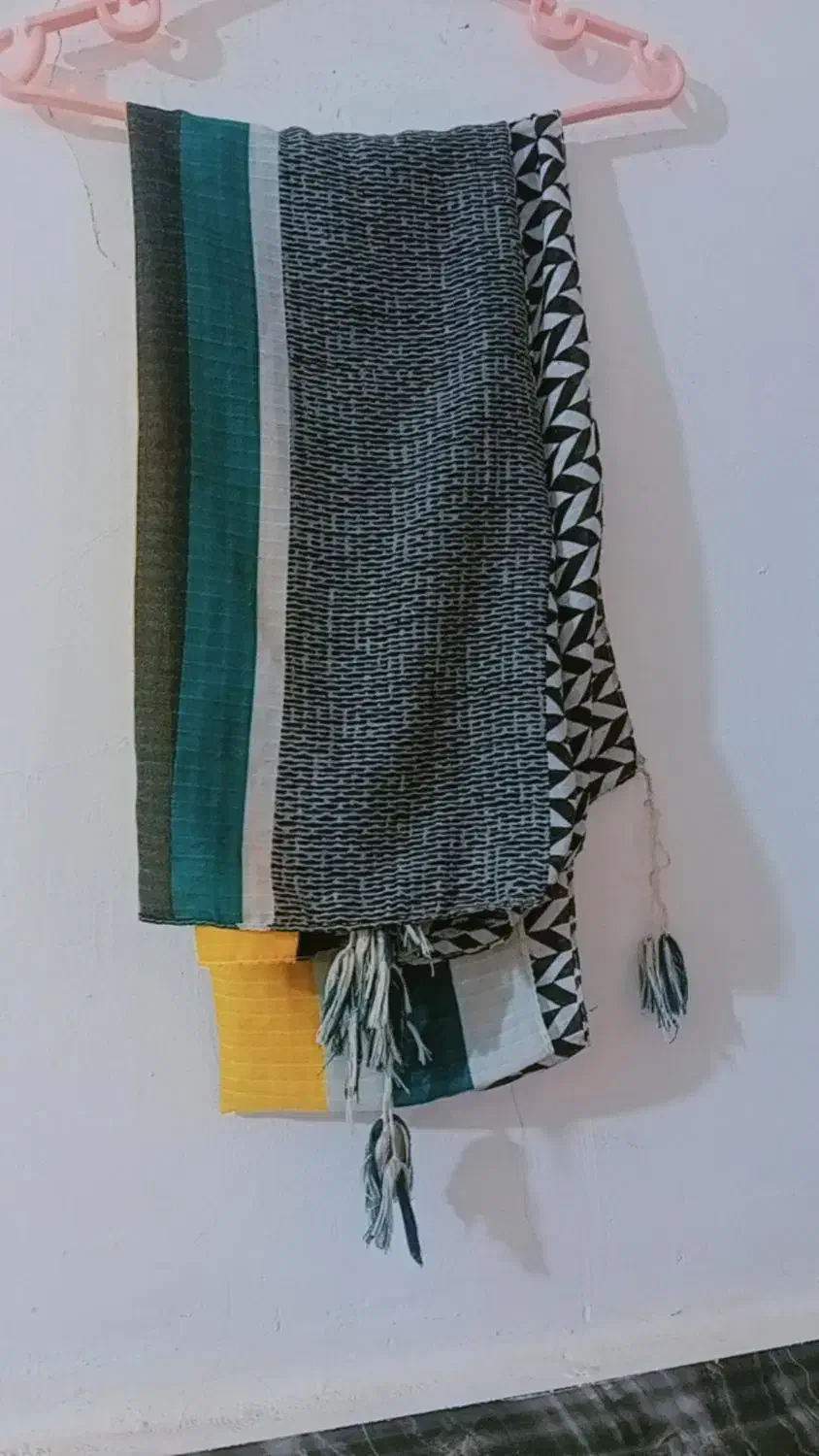 شومیزوشال وروسری|لباس|اقبالیه, |دیوار