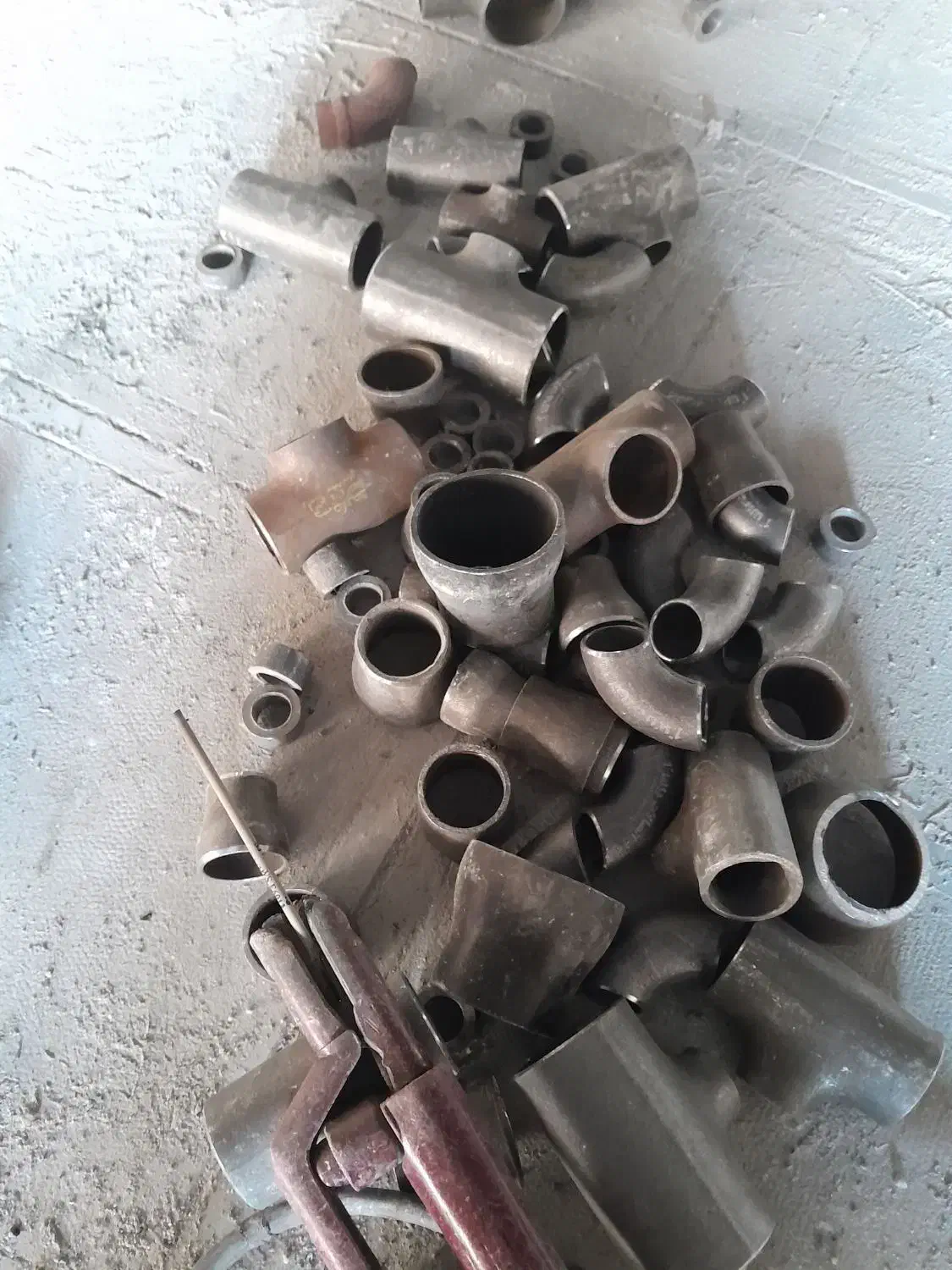 نیروی کار ساده|استخدام معماری، عمران و ساختمانی|مشهد, اسماعیل آباد|دیوار