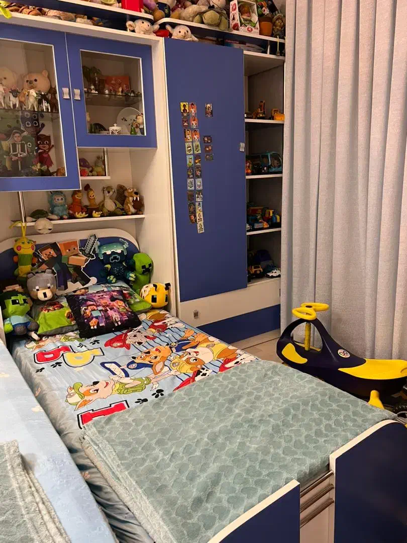 کمد و تخت نوجوان همراه تشک و محافظ تشک بسیار تمیز|تخت و سرویس خواب|شهریار, شهریار|دیوار