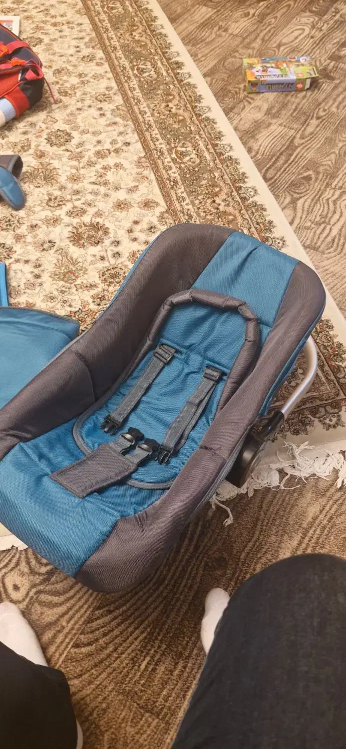 کریر و ساک بچه|کالسکه و لوازم جانبی|بروجرد, |دیوار