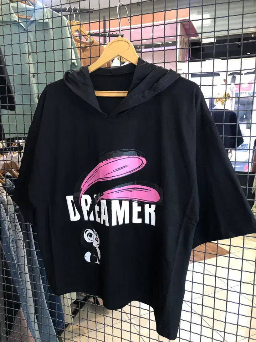 تیشرت باکسی|لباس|هشتگرد, هشتگرد قدیم|دیوار