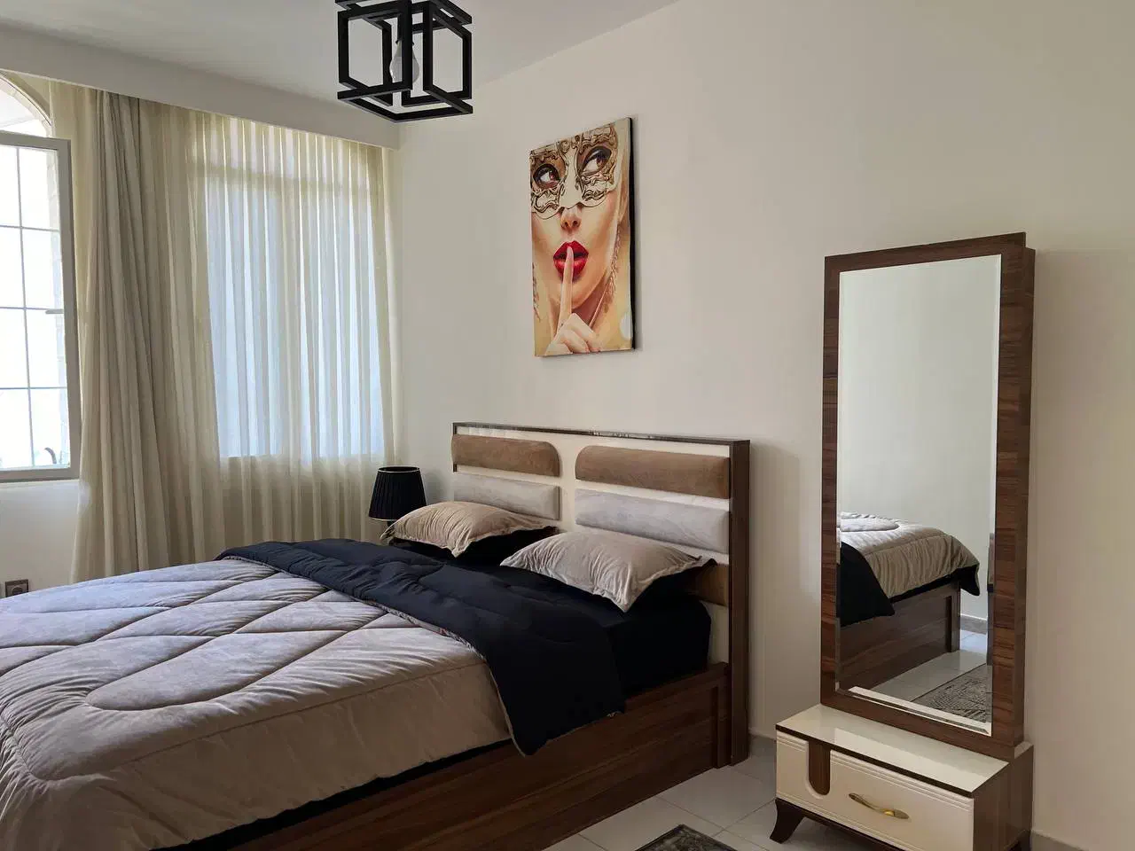 اجاره آپارتمان مبله شیک نظافت هتلی تک خواب.|اجارهٔ کوتاهمدت آپارتمان و سوئیت|تهران, صادقیه|دیوار