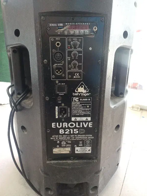 یک جفت باند behringer|سیستم صوتی خانگی|داراب, |دیوار