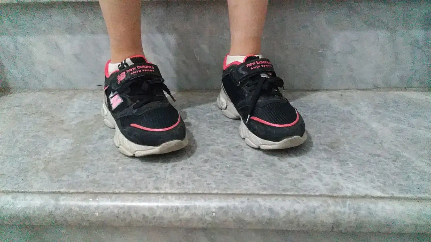 کتونی بچگانه سایز ۳۲|کفش و لباس بچه|قم, نیروگاه|دیوار