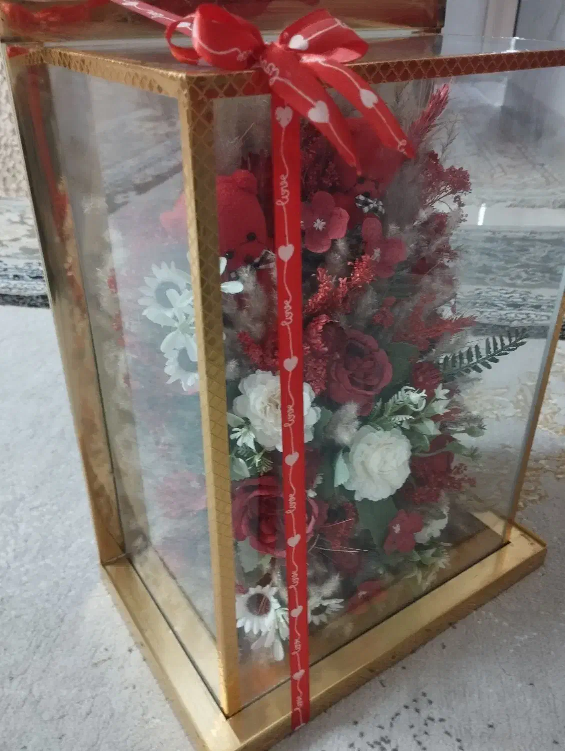 باکس هدیه گل|گل مصنوعی|اسلام‌شهر, زرافشان|دیوار