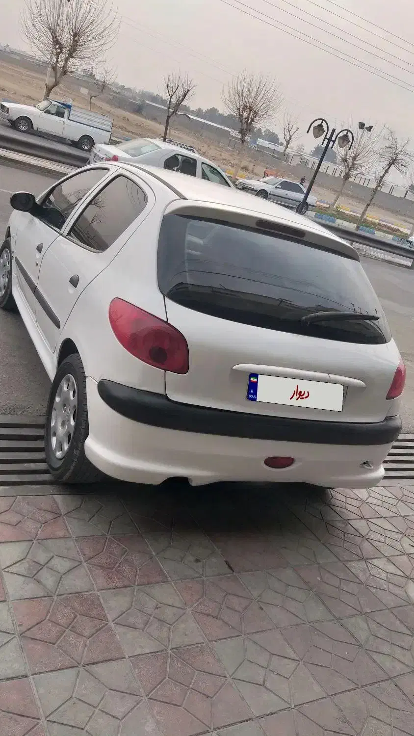 پژو۲۰۶سفیدمدل۹۰|خودرو سواری و وانت|پاکدشت, شهرک انقلاب|دیوار