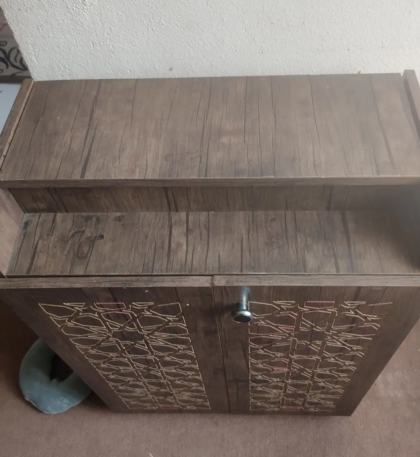 جاکفشی|جاکفشی، کمد، دراور|فولادشهر, B2|دیوار