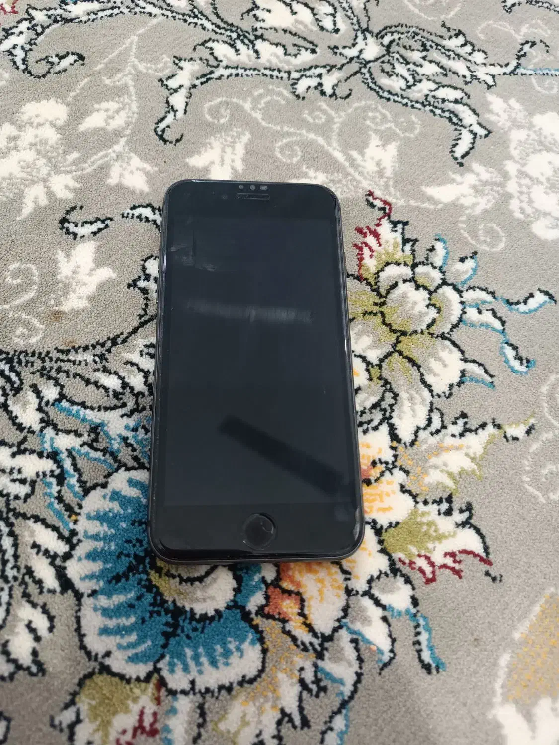 اپل iPhone 8 با حافظهٔ ۱۲۸ گیگابایت|موبایل|قشم, |دیوار