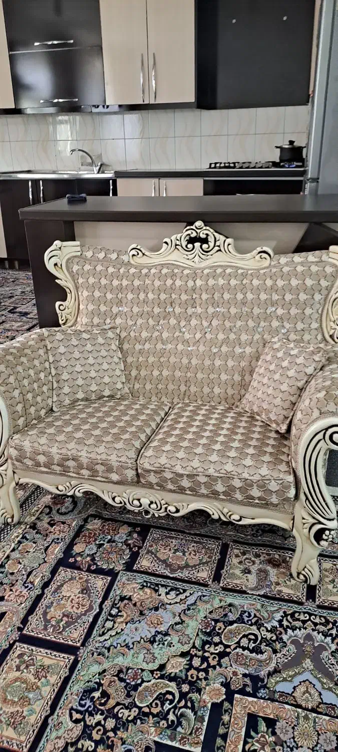 مبل نیم سلطنتی و جلو مبلی|مبلمان خانگی و میز عسلی|بروجرد, |دیوار