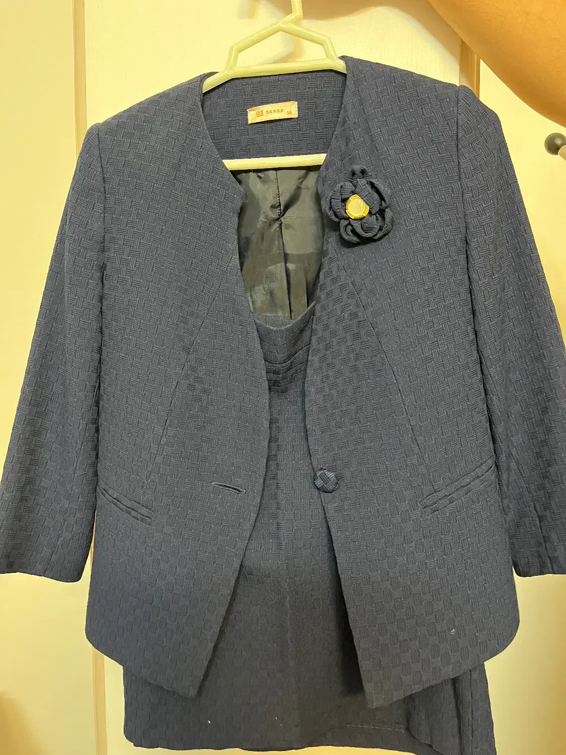 کت و دامن زنانه ترک یک بار استفاده شده در حد نو|لباس|دامغان, |دیوار