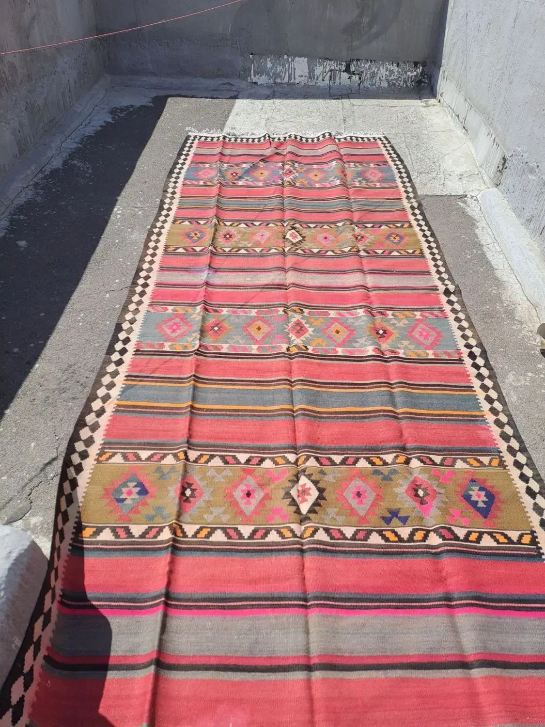 گلیم ۱.۵ در ۴|گلیم، جاجیم، گبه|تبریز, |دیوار