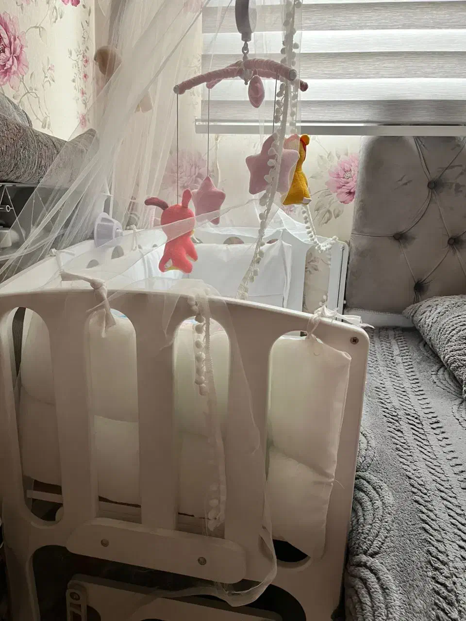 تخت گهواره ای بغل مادری|تخت و صندلی بچه|مشهد, کوی المهدی|دیوار