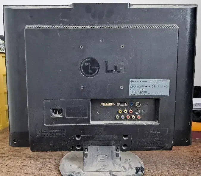 مانیتور کامپیوتر LG|قطعات و لوازم جانبی رایانه|خمینی‌شهر, |دیوار