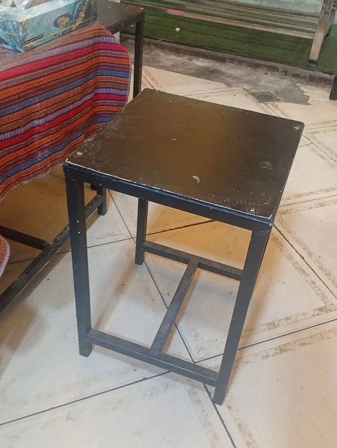 میزو نیمکت|صندلی و نیمکت|بومهن, |دیوار