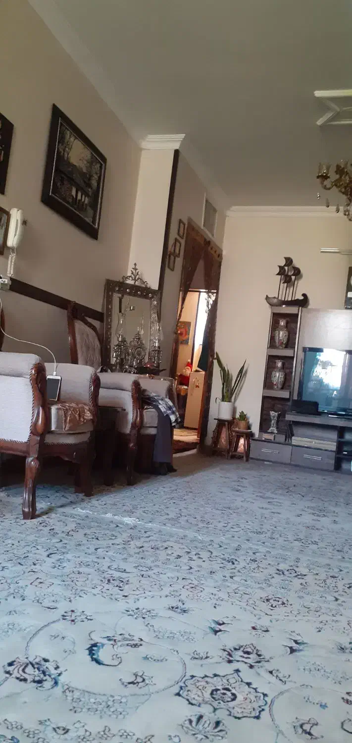 آپارتمان دو خوابه. خ امام خمینی|اجارهٔ آپارتمان|اصفهان, مشکین|دیوار