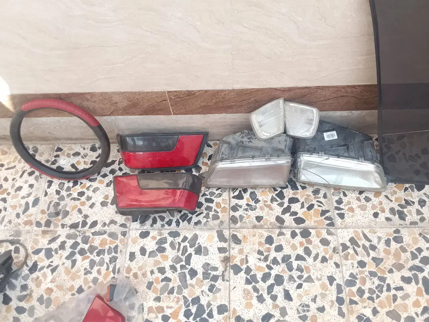 چراغ و خطر و رینگ پلاستیک طلق اسپرت|قطعات یدکی و لوازم جانبی|خمینیشهر, |دیوار